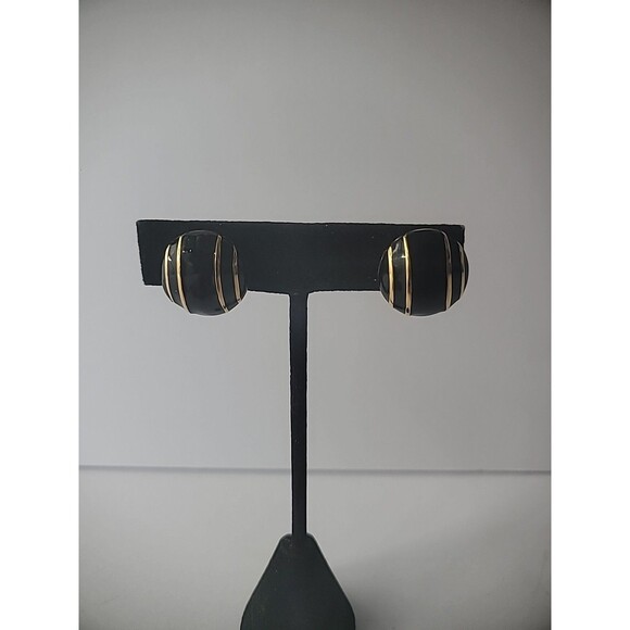 Vintage Monet Earrings Clip On Round Black Gold Tone Accents Jewelry Costume - Picture 3 of 11